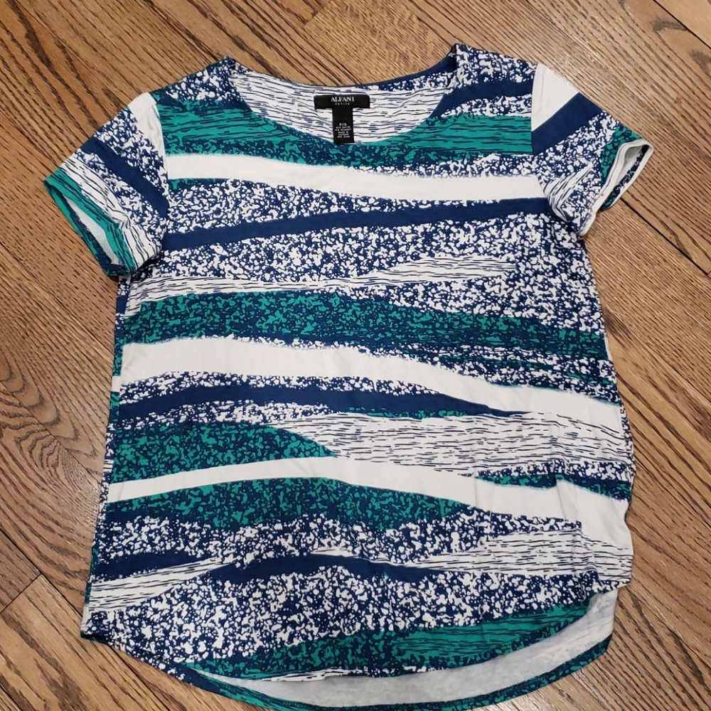 5/$25 Alfani Petite short sleeve shirt